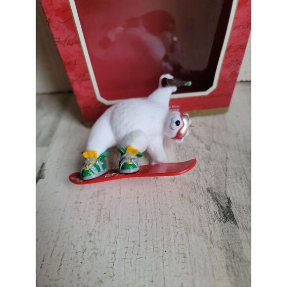Hallmark 2001 Coca-Cola cool sport polar bear ornament Xmas - Picture 2 of 7
